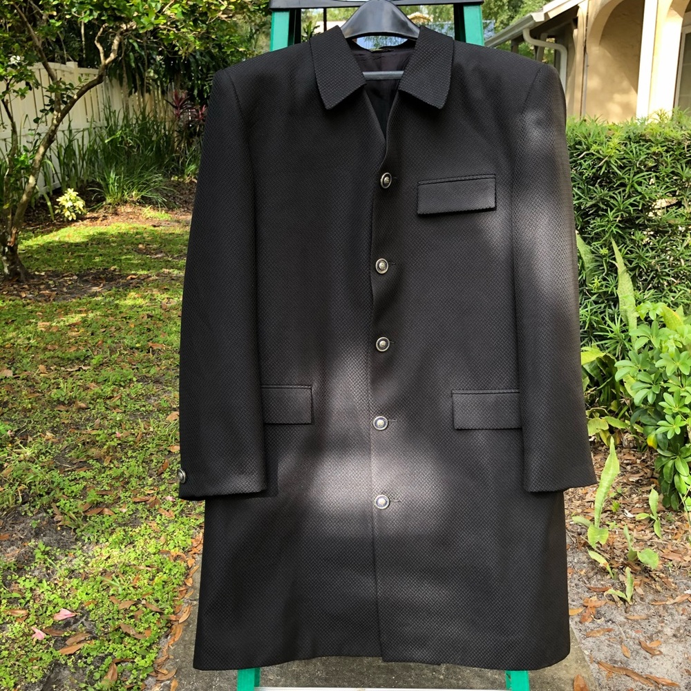 Men’s Suit - Shipping discount!